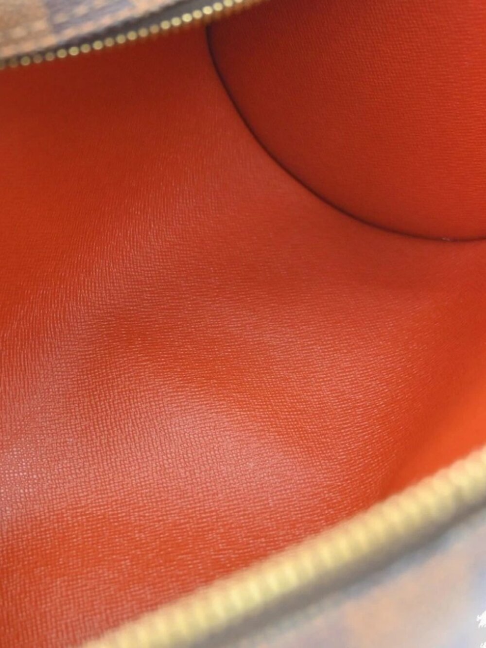 Louis Vuitton Damier Papillon 26 Handbag - Picture 9 of 11